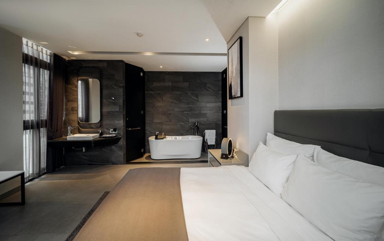 M Hotel Saigon Thành Pho Ho Chí Minh Esterno foto